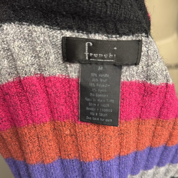 Turtle neck top multi color striped design size medium - Picture 7 of 7